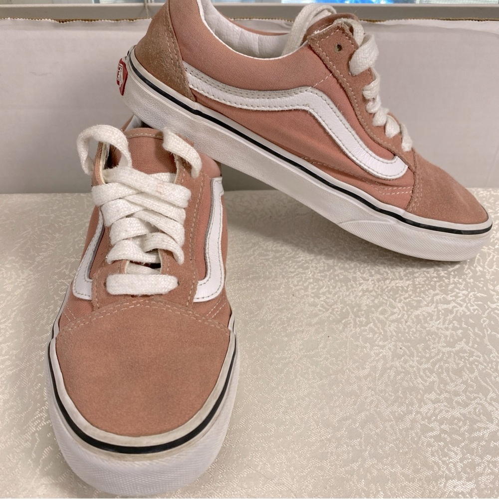 Vans Sneakers Woman’s Size 6.5 Pink Canvas Suede Lace Up Unisex Man Size 5